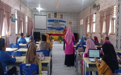 WORKSHOP Penyusunan Program Pembelajaran Berbasis Industri, Program Implementasi, Rancangan Evaluasi dan Pengembangan  Program Praktek Kerja Lapang Bersama DUDIKA Mitra SMK Pusat Kenggulan