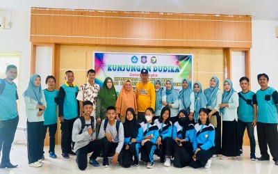 KUNJUNGAN DUDIKA Dalam Rangka Implementasi Link N Super Macth Melalui Komitmen Sekolah Bersama Dudika SMK Pusat Keunggulan